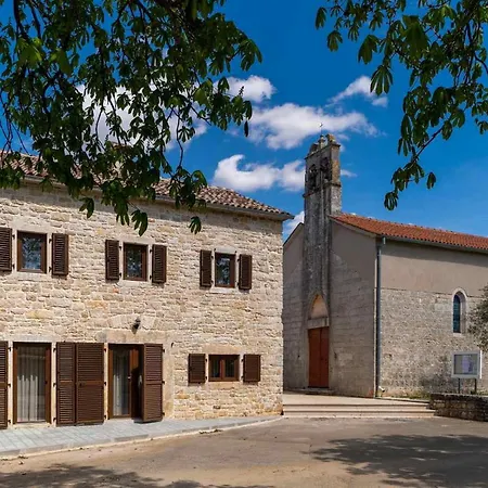 Karmela I Appartement