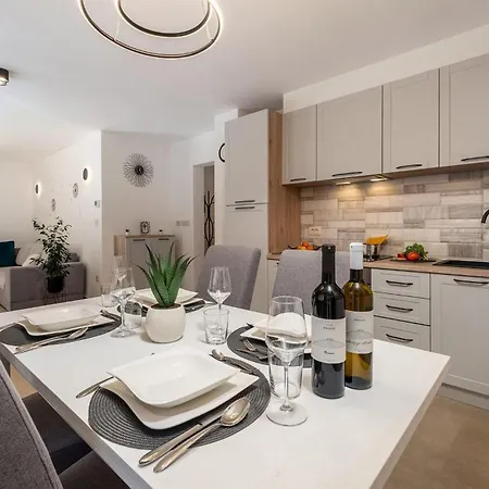 Apartamento Karmela I *